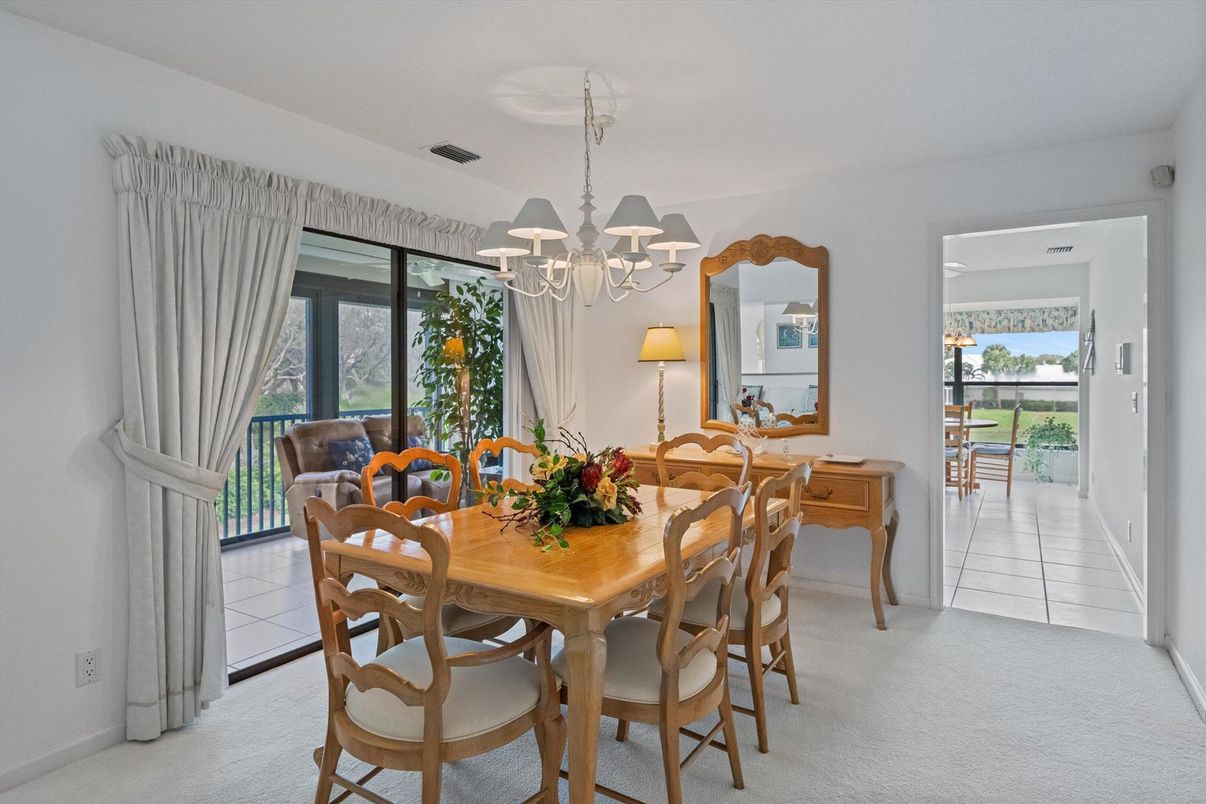 Chandelier, Dining room, Interior