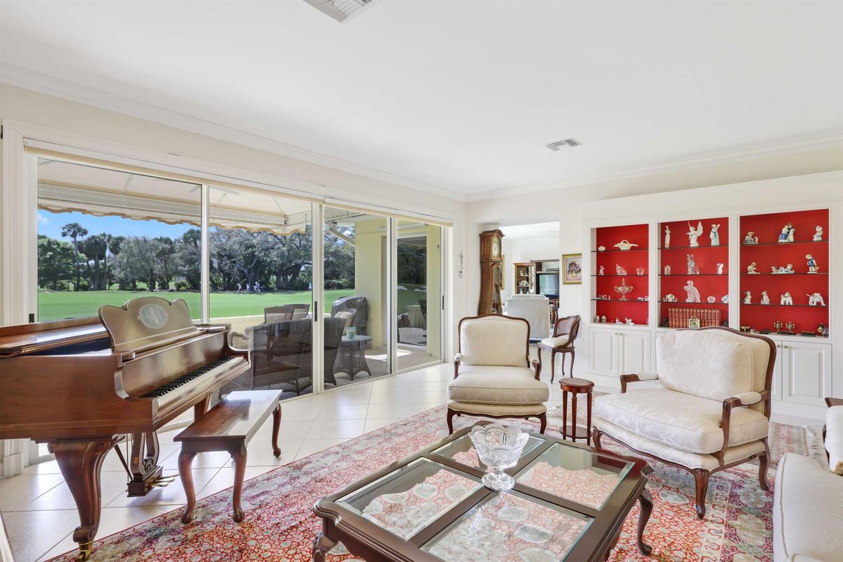 Interior, Living room, Piano