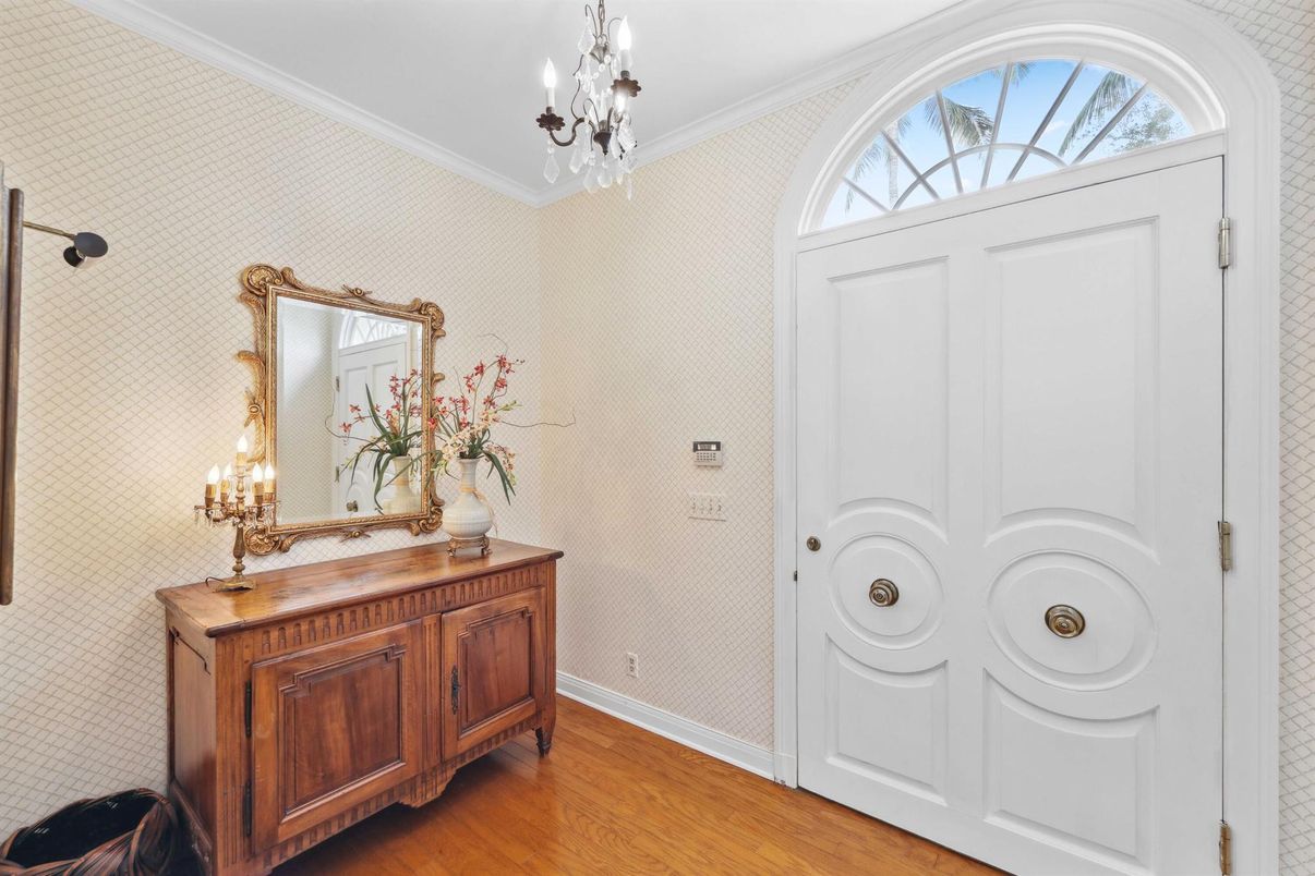 Chandelier, Interior, Wood Texture Flooring