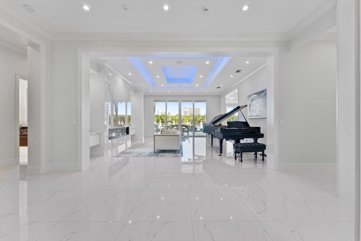 Interior, Marble, Piano, Recessed Lighting