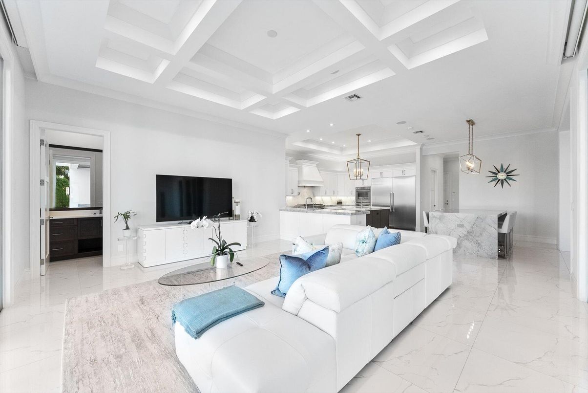 Interior, Kitchen, Living room, Marble, Pendant Lights, Recessed Lighting, Stainless Steel Appliances