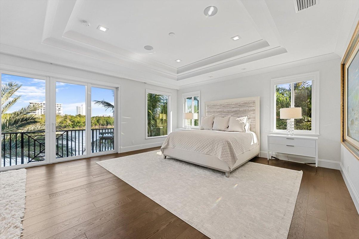 Bedroom, Interior, Recessed Lighting, Water, Wood Texture Flooring