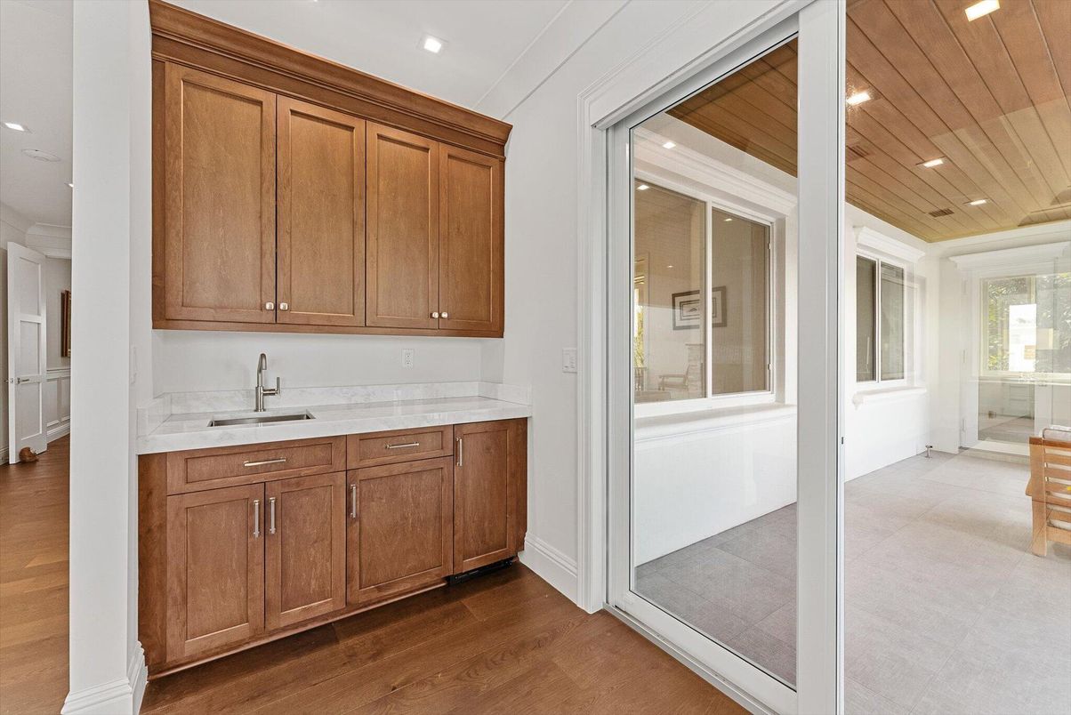Interior, Kitchen, Recessed Lighting, Wooden Ceilings, Wood Texture Flooring