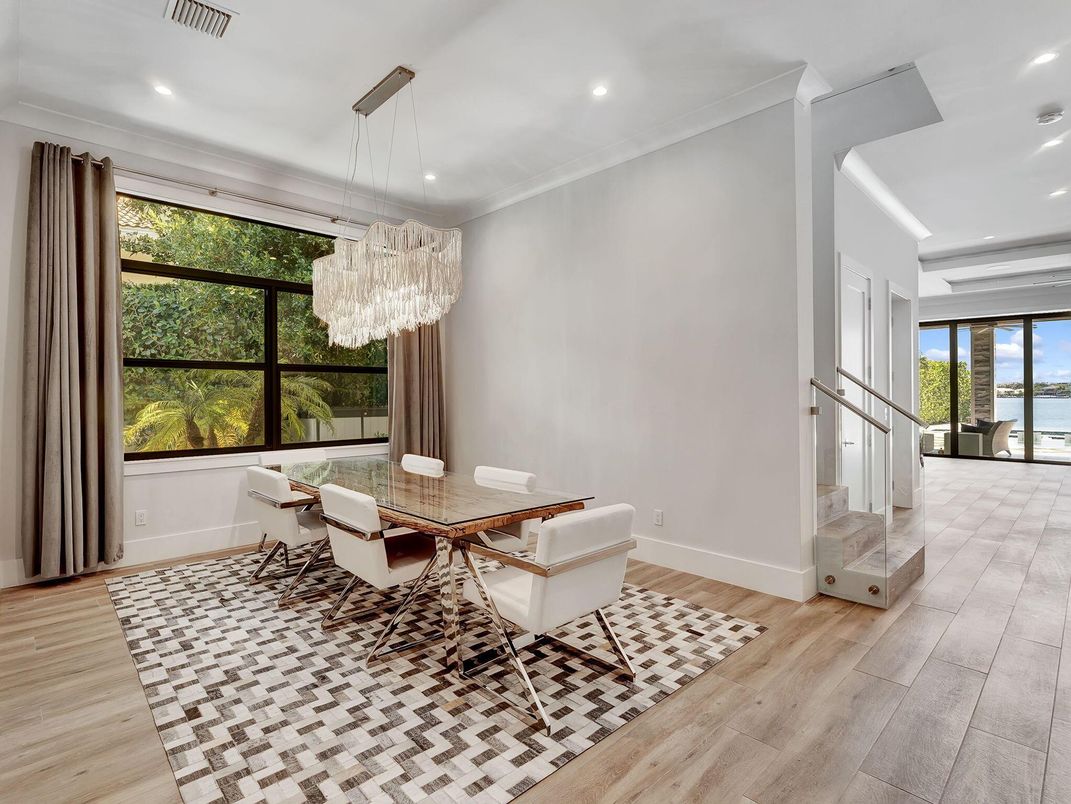 Chandelier, Dining room, Interior, Recessed Lighting, Water, Wood Texture Flooring