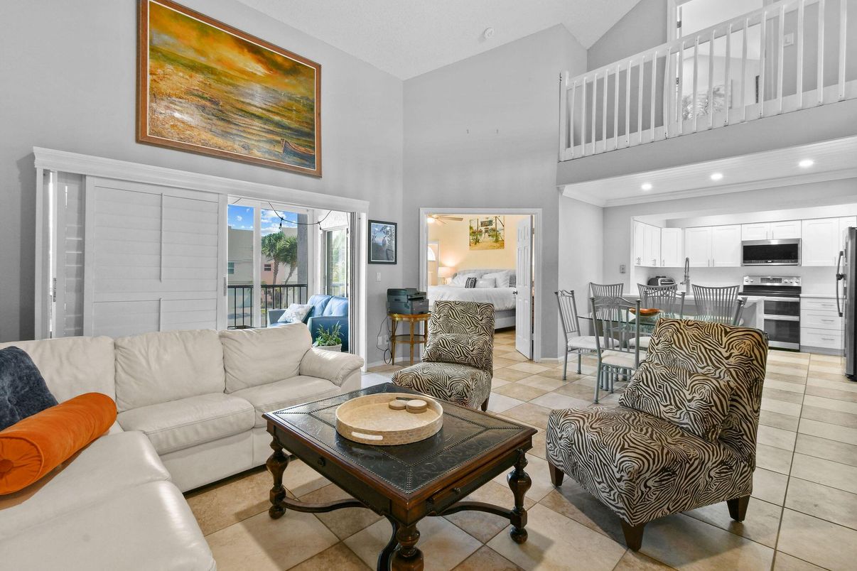 Dining room, Interior, Kitchen, Living room, Recessed Lighting, Stainless Steel Appliances