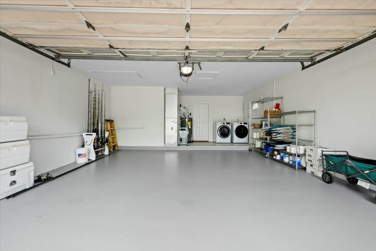 Garage, Interior, Washer