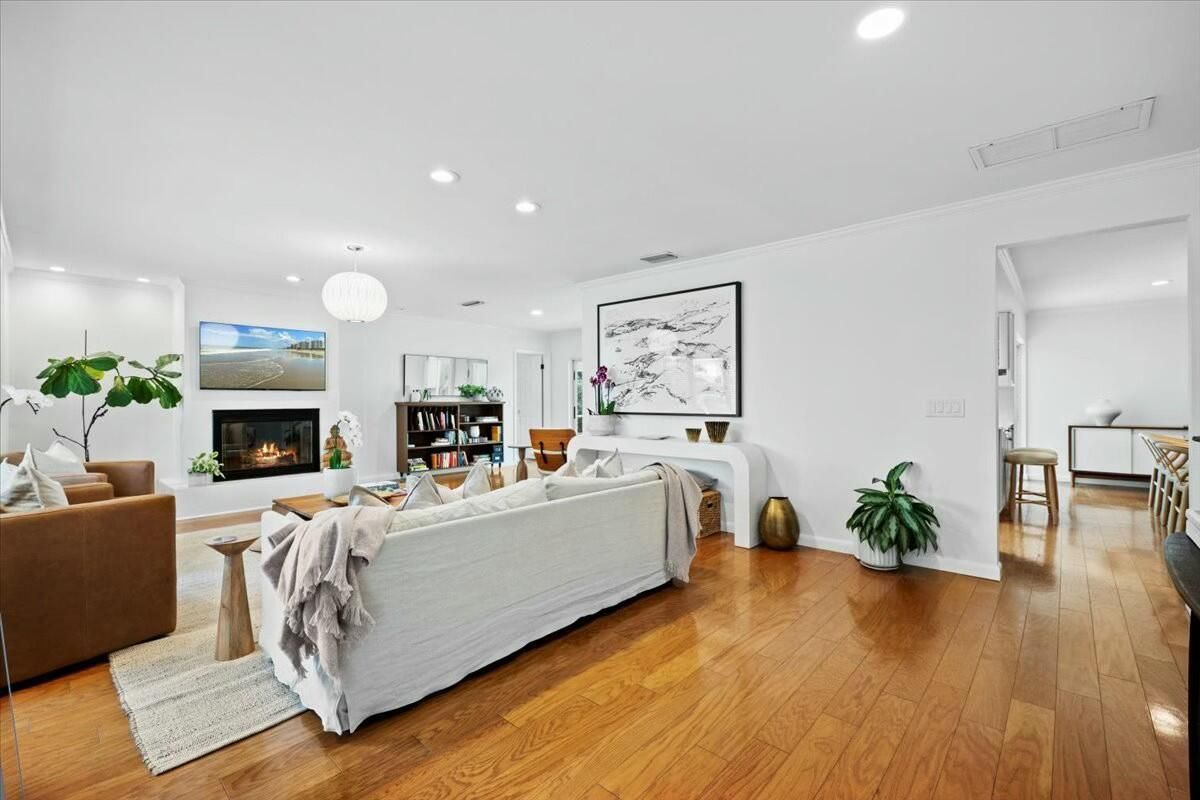 Chandelier, Fireplace, Interior, Living room, Recessed Lighting, Wood Texture Flooring