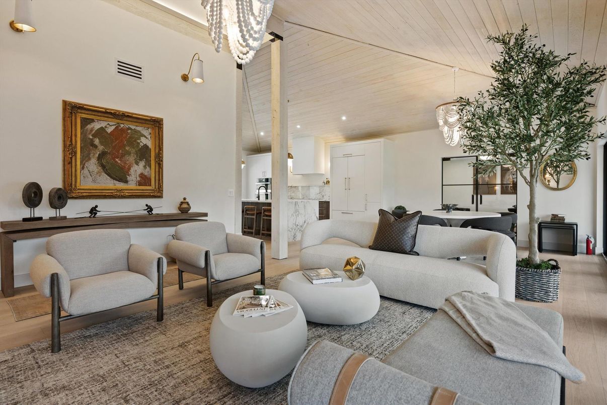 Interior, Living room, Pendant Lights, Recessed Lighting, Wood Texture Flooring