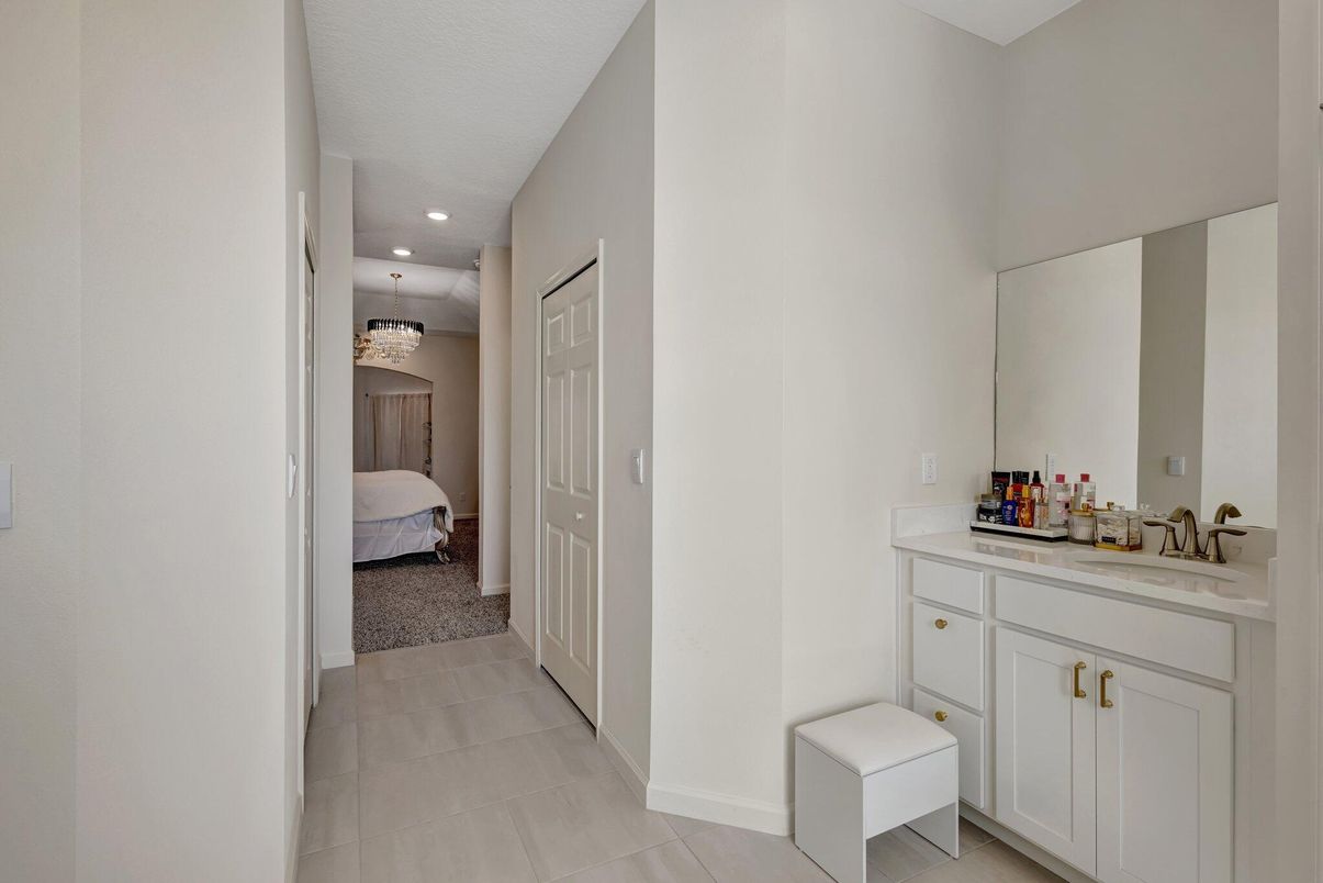 Bedroom, Chandelier, Interior, Recessed Lighting