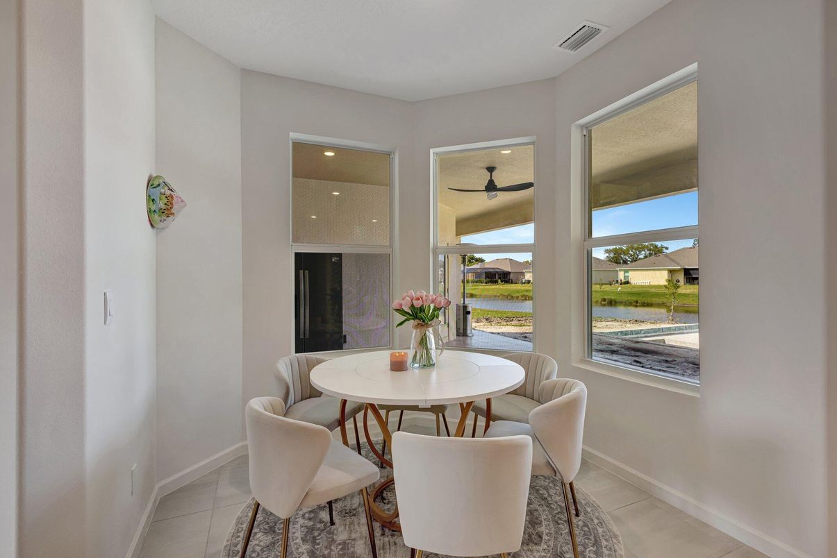 Dining room, Interior, Recessed Lighting, Water