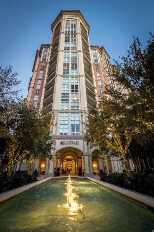 Exterior, Facade, Condo Building
