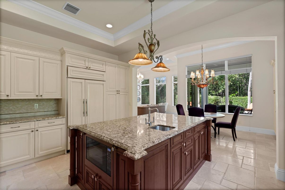 Chandelier, Dining room, Interior, Pendant Lights, Recessed Lighting