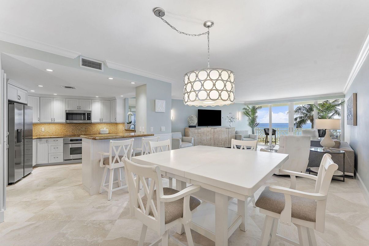 Dining room, Interior, Kitchen, Living room, Pendant Lights, Recessed Lighting, Stainless Steel Appliances, Water