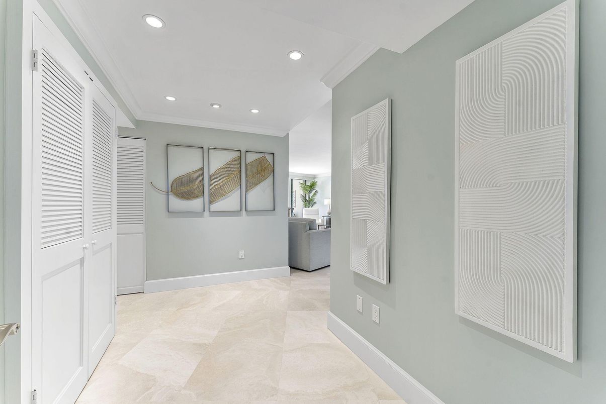 Interior, Recessed Lighting