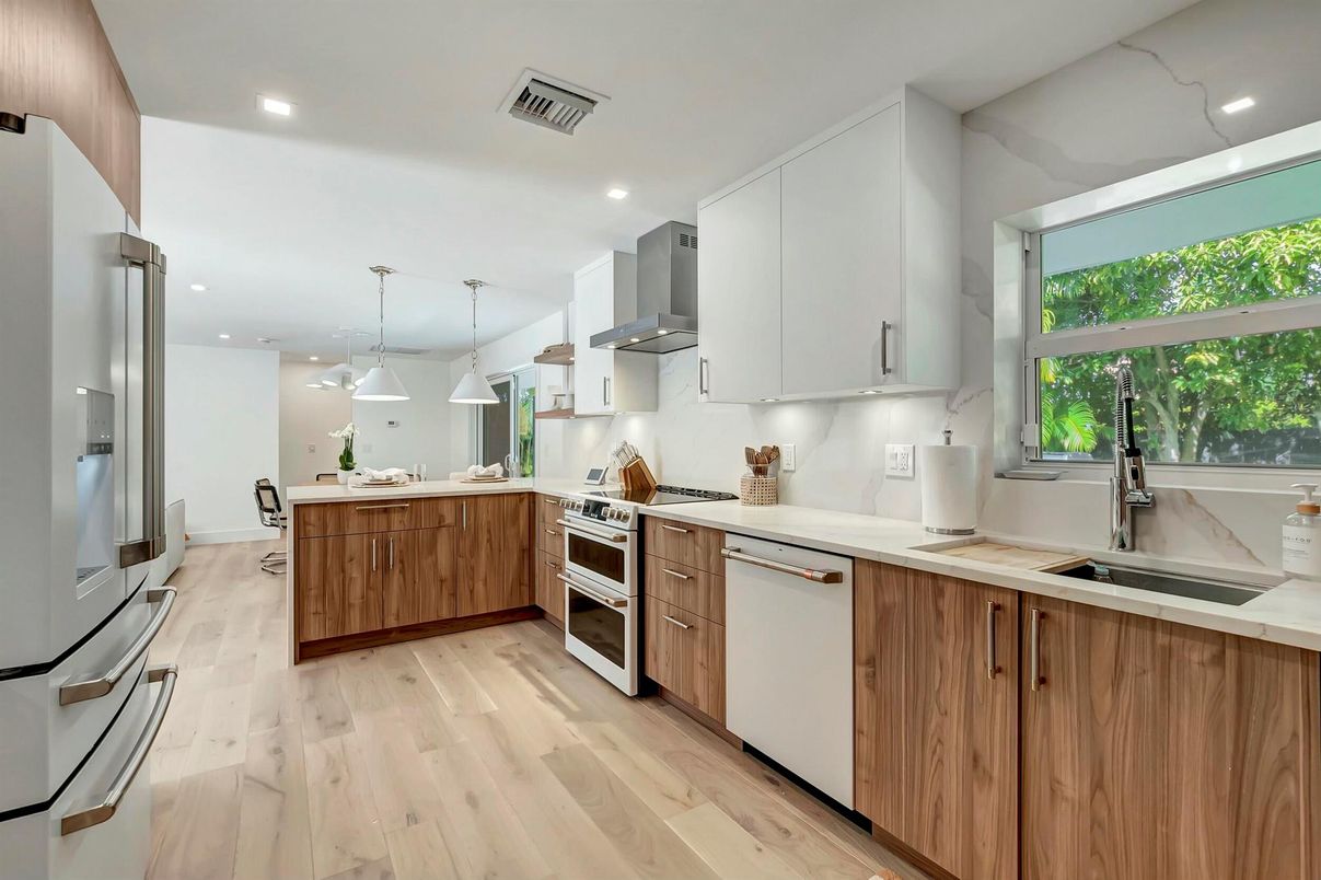 Interior, Kitchen, Pendant Lights, Recessed Lighting, Stainless Steel Appliances, Wood Texture Flooring