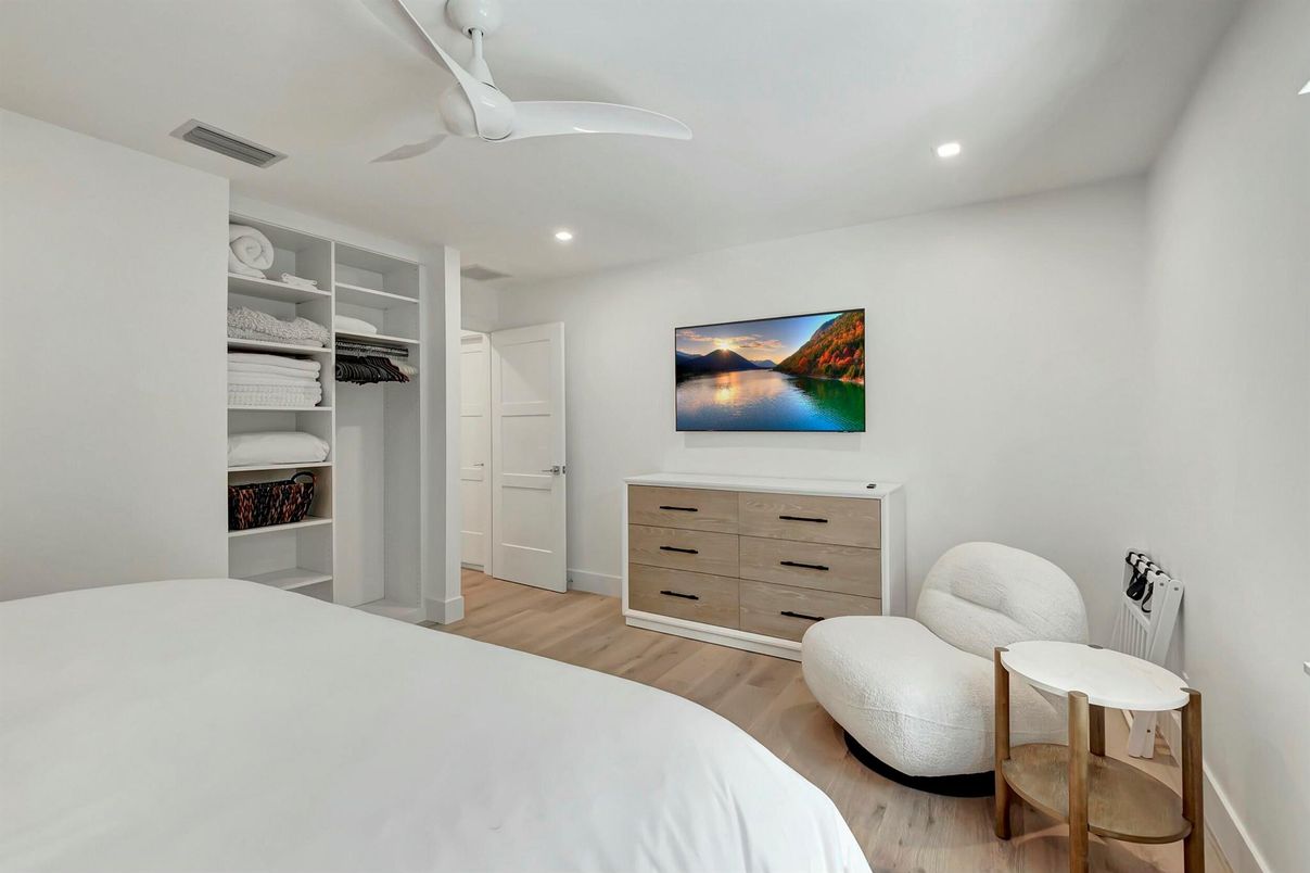 Bedroom, Interior, Recessed Lighting, Wood Texture Flooring
