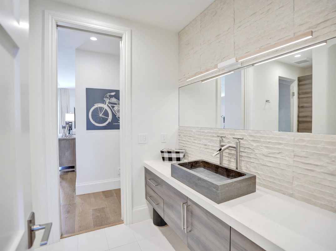 Bathroom, Interior, Recessed Lighting, Wood Texture Flooring