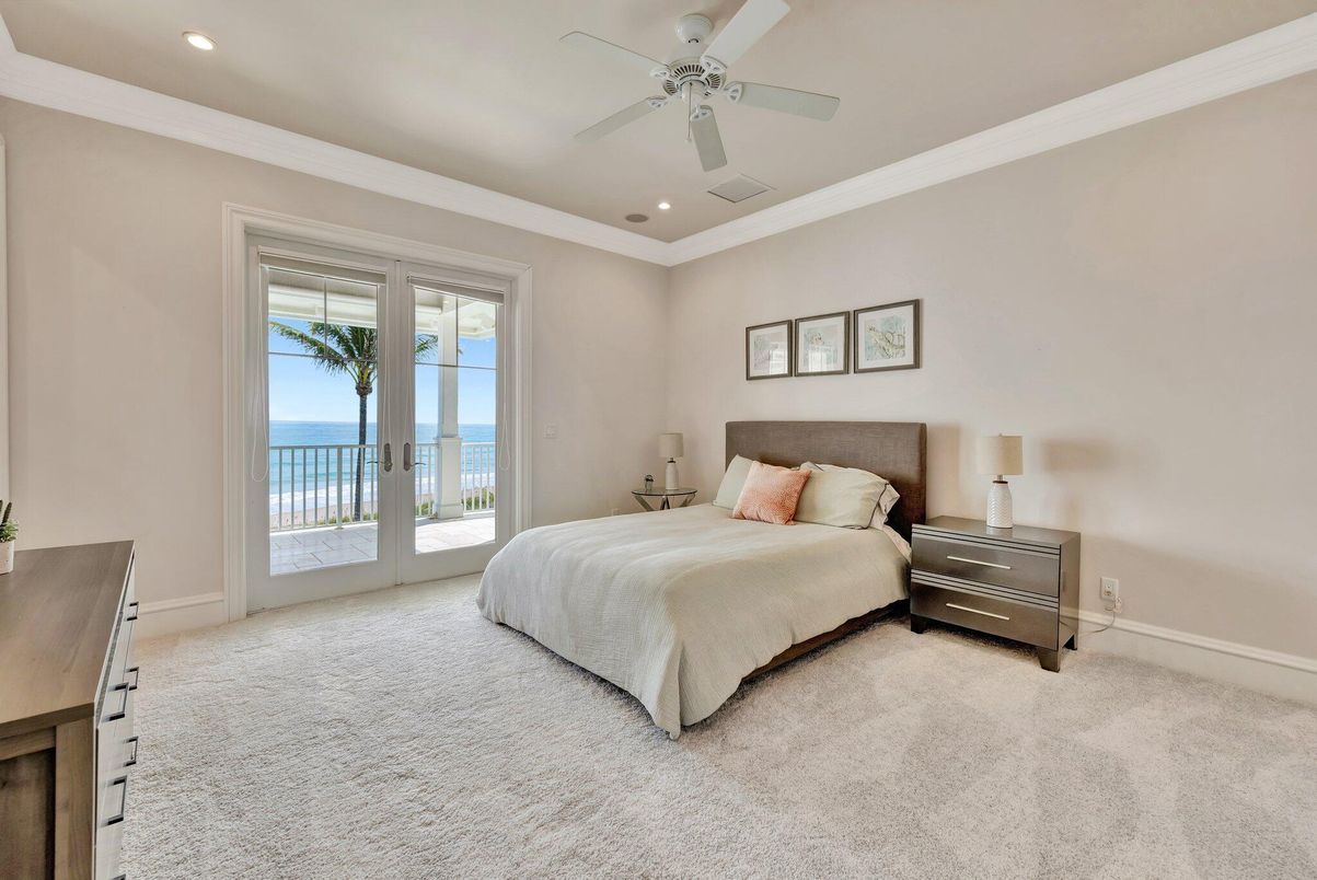 Bedroom, Interior, Recessed Lighting, Water
