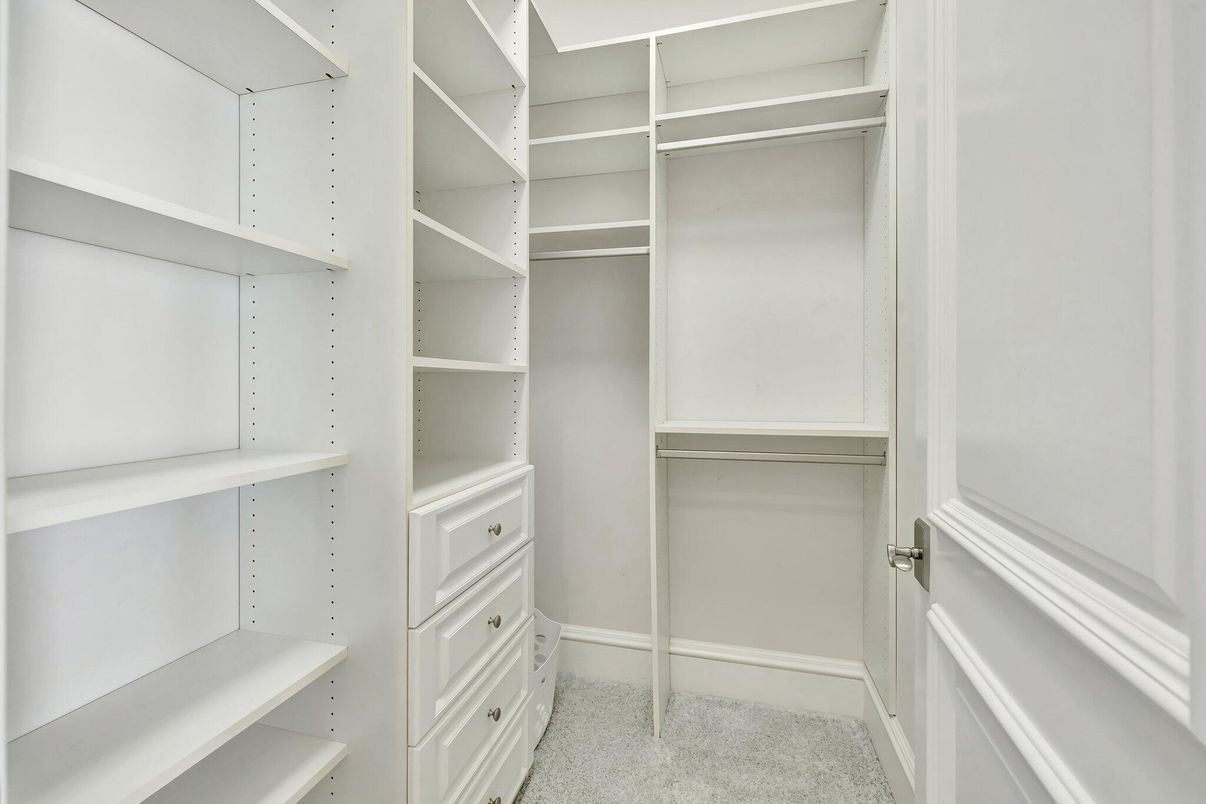 Interior, Walk-in Closets