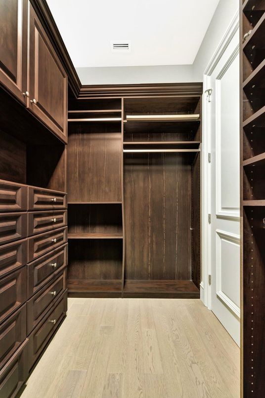 Interior, Walk-in Closets, Wood Texture Flooring