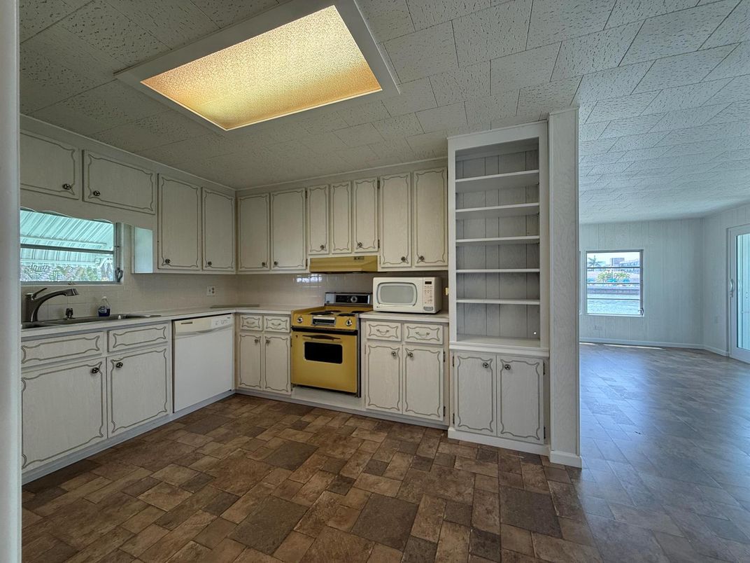 Interior, Kitchen, Wood Texture Flooring