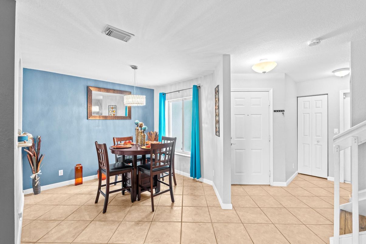 Dining room, Interior, Pendant Lights