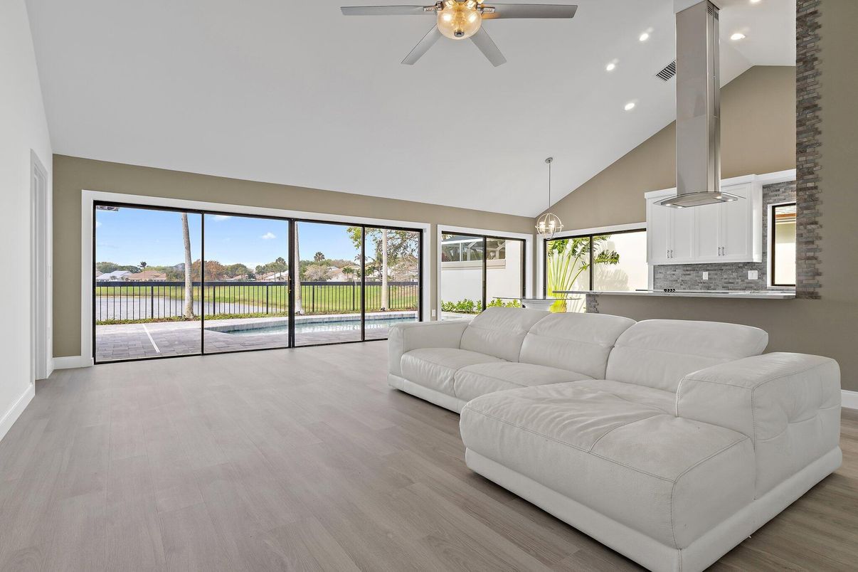 Interior, Pendant Lights, Recessed Lighting, Water, Wood Texture Flooring