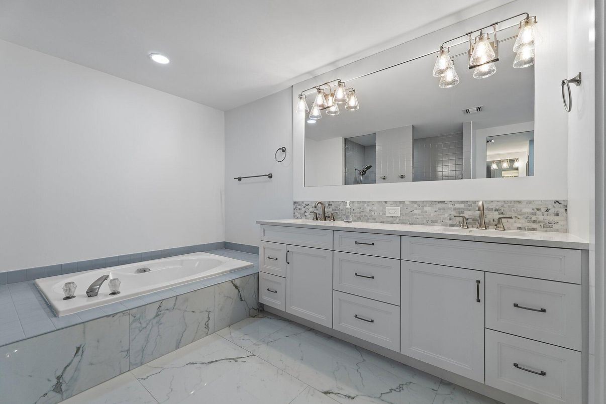 Bathroom, Dual Sink Vanities, Interior, Marble, Recessed Lighting