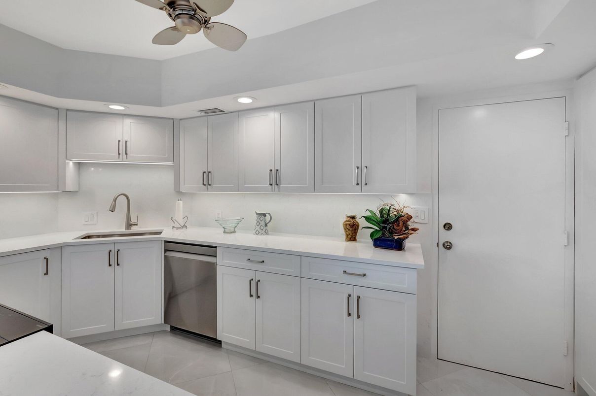 Interior, Kitchen, Recessed Lighting