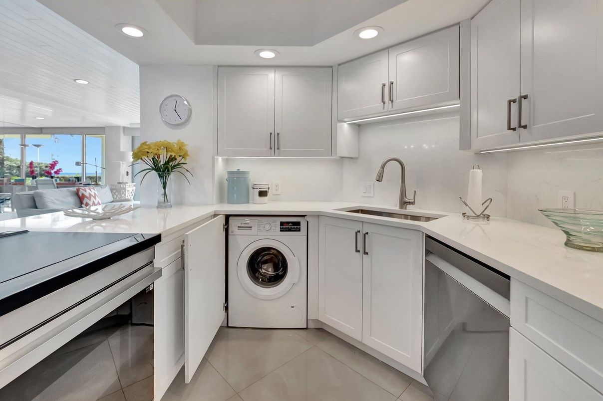 Interior, Recessed Lighting, Washer