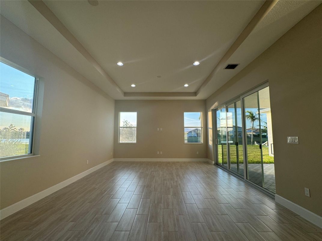 Empty room, Interior, Recessed Lighting, Wood Texture Flooring