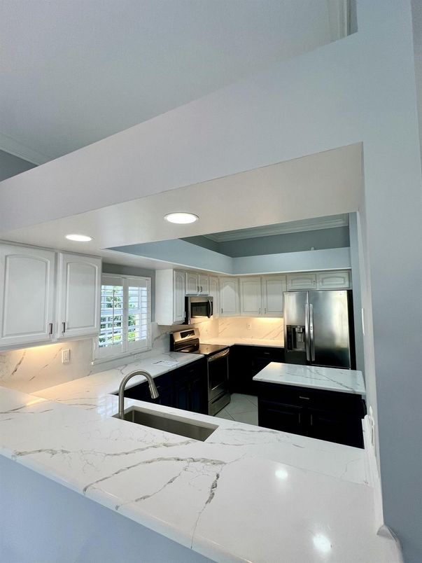 Interior, Kitchen, Recessed Lighting