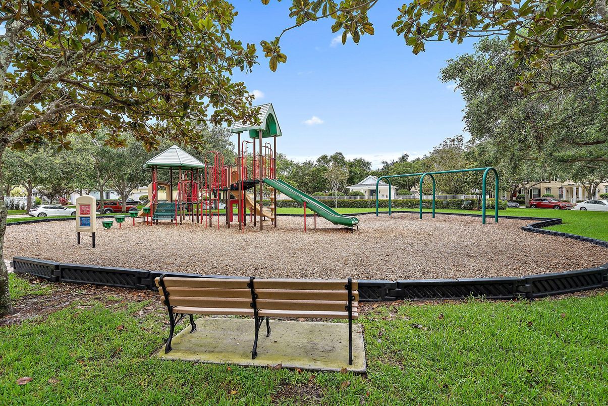 Backyard, Exterior, Playground