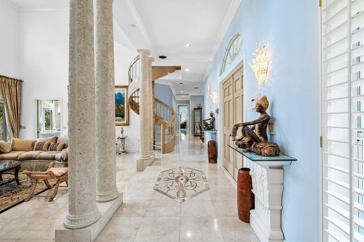 Chandelier, Interior, Recessed Lighting