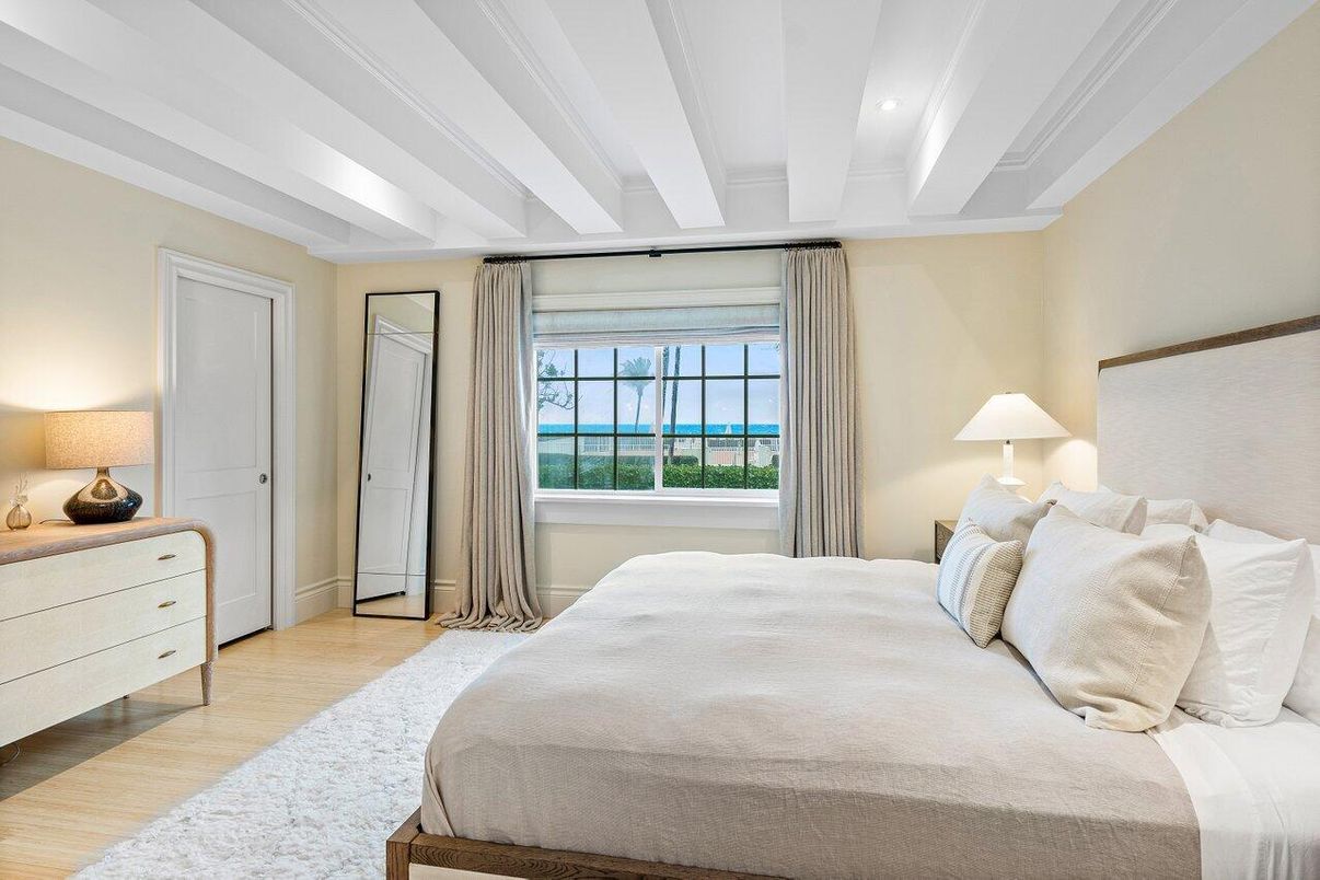 Bedroom, Interior, Recessed Lighting, Water, Wood Texture Flooring