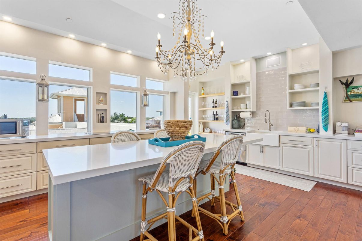 Chandelier, Interior, Kitchen, Recessed Lighting, Wood Texture Flooring