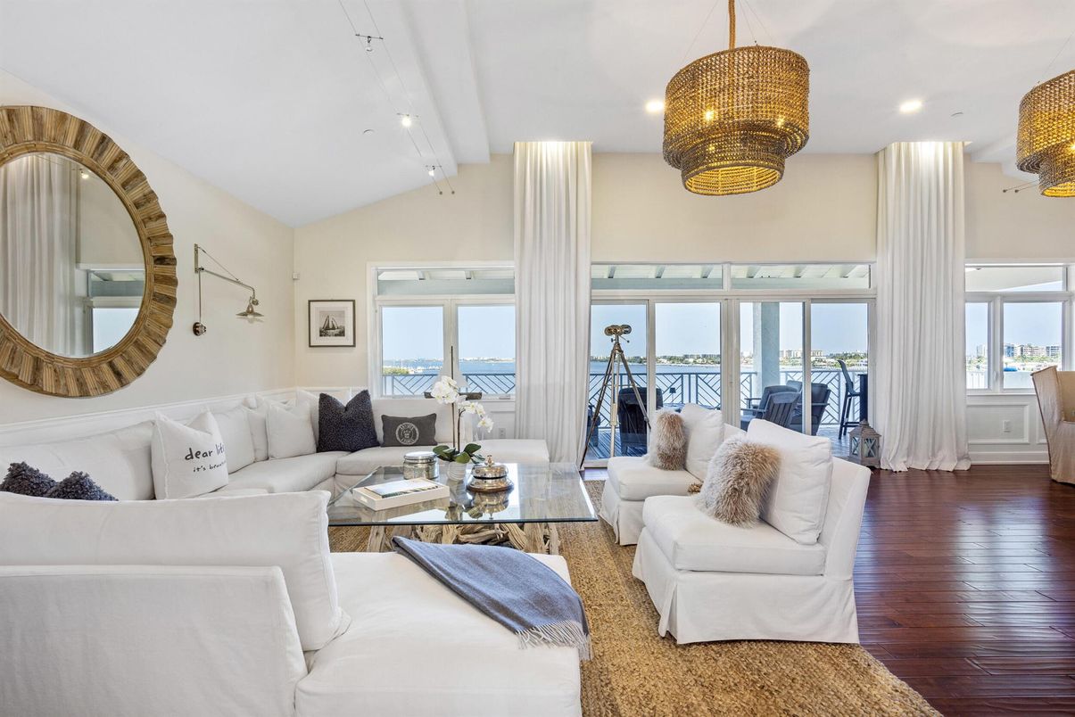 Chandelier, Interior, Living room, Recessed Lighting, Water, Wood Texture Flooring
