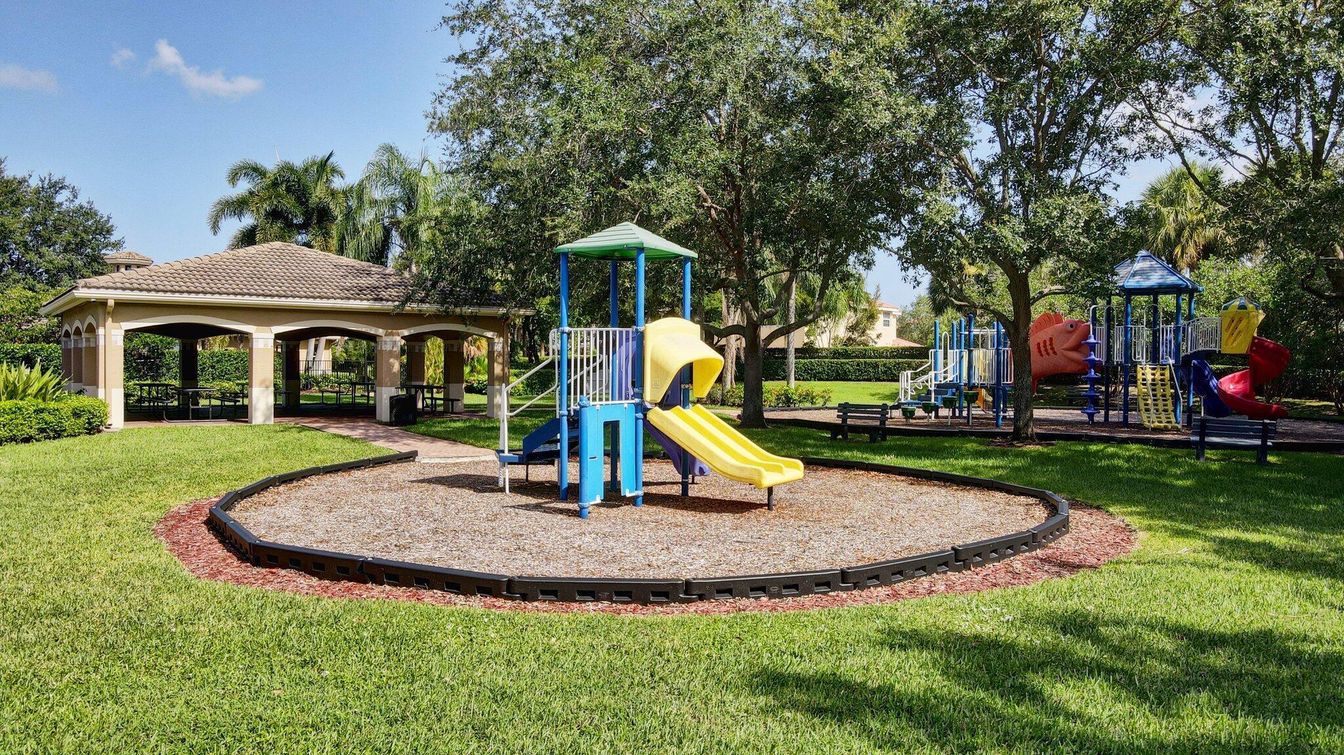 Backyard, Exterior, Playground