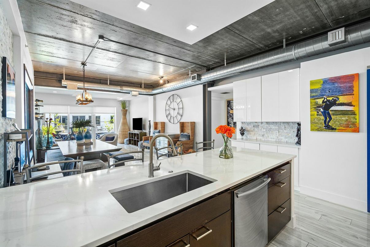 Dining room, Interior, Kitchen, Pendant Lights, Recessed Lighting, Stainless Steel Appliances, Wooden Ceilings, Wood Texture Flooring
