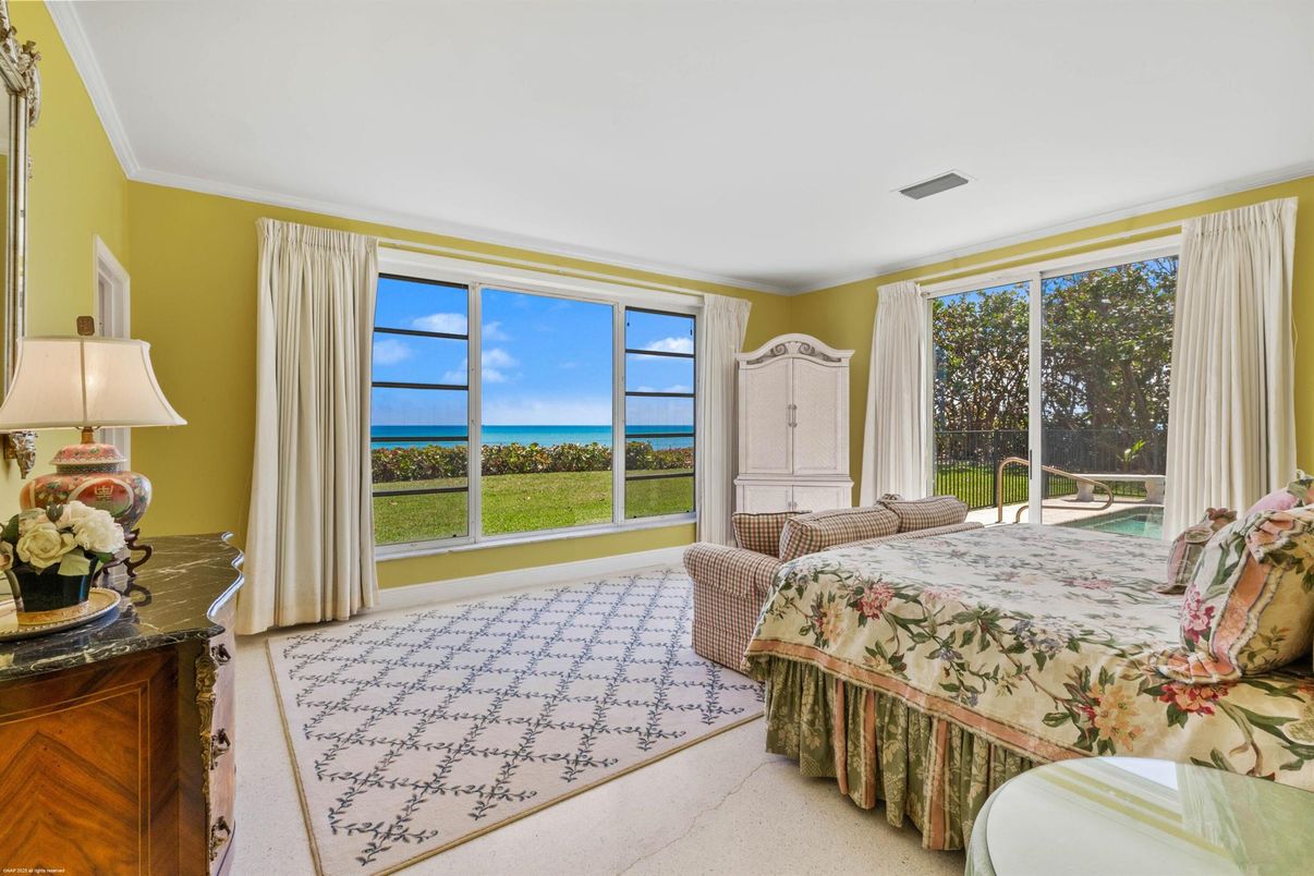 Bedroom, Interior, Water
