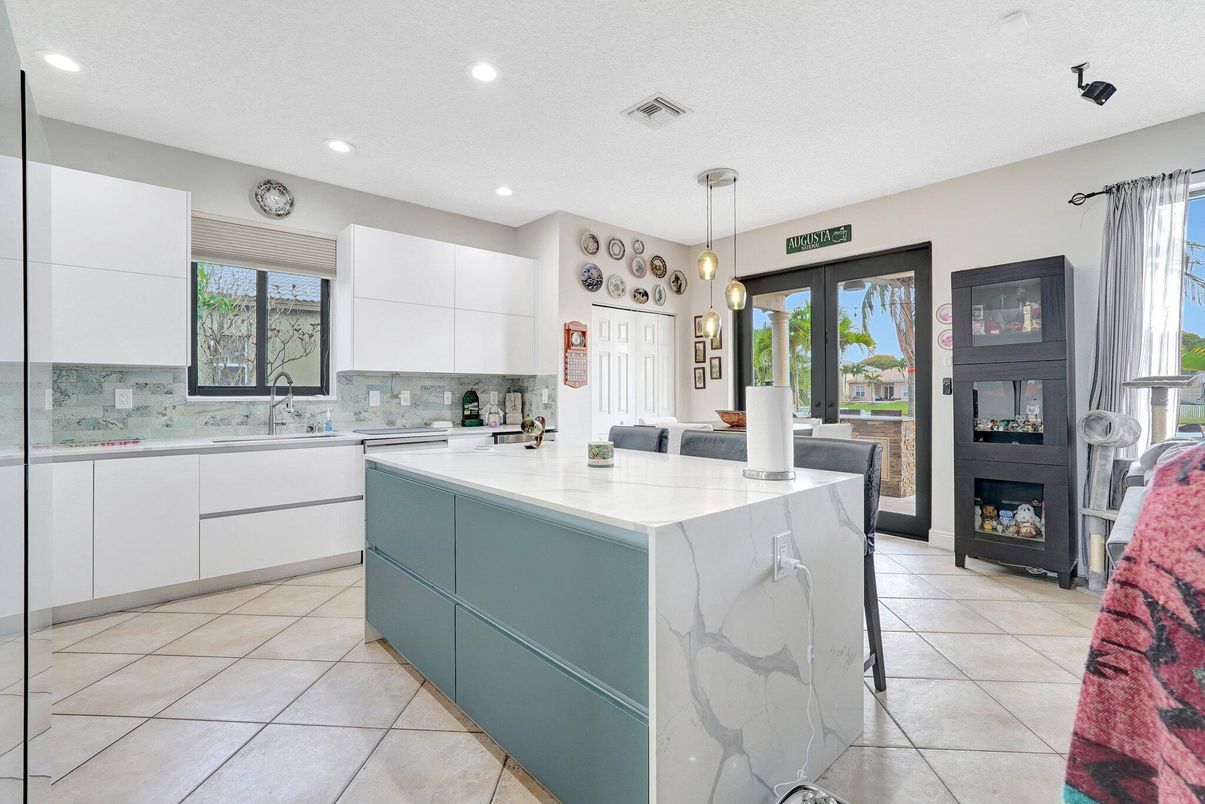 Interior, Kitchen, Pendant Lights, Recessed Lighting