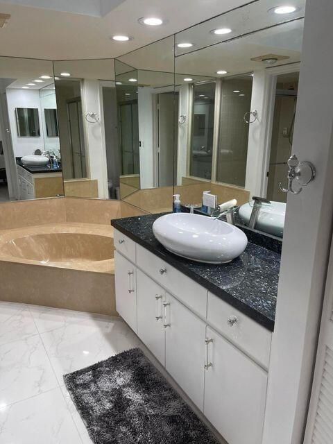Bathroom, Dual Sink Vanities, Interior, Marble, Recessed Lighting