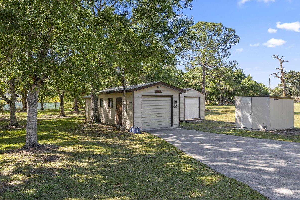 Backyard, Detached Garage, Exterior