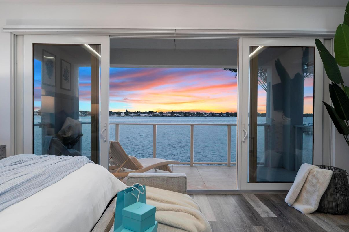 Water, Interior, Bedroom, Other