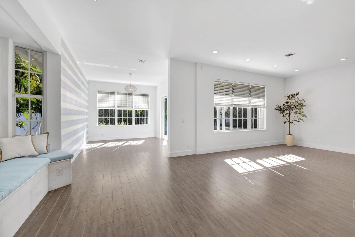 Empty room, Interior, Pendant Lights, Recessed Lighting, Wood Texture Flooring
