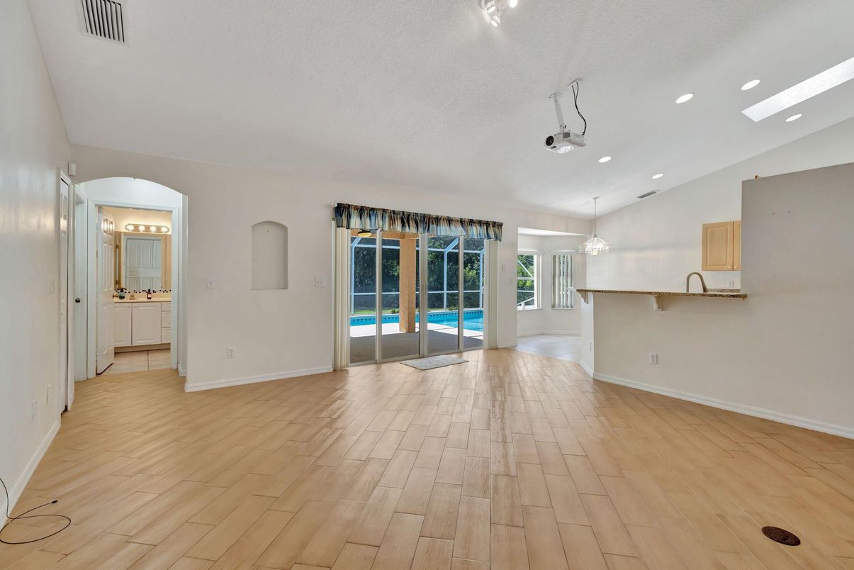 Empty room, Interior, Recessed Lighting, Wood Texture Flooring