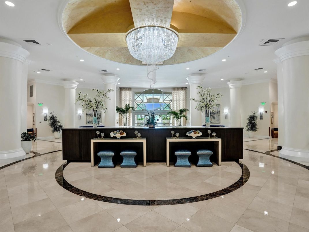 Chandelier, Interior, Recessed Lighting