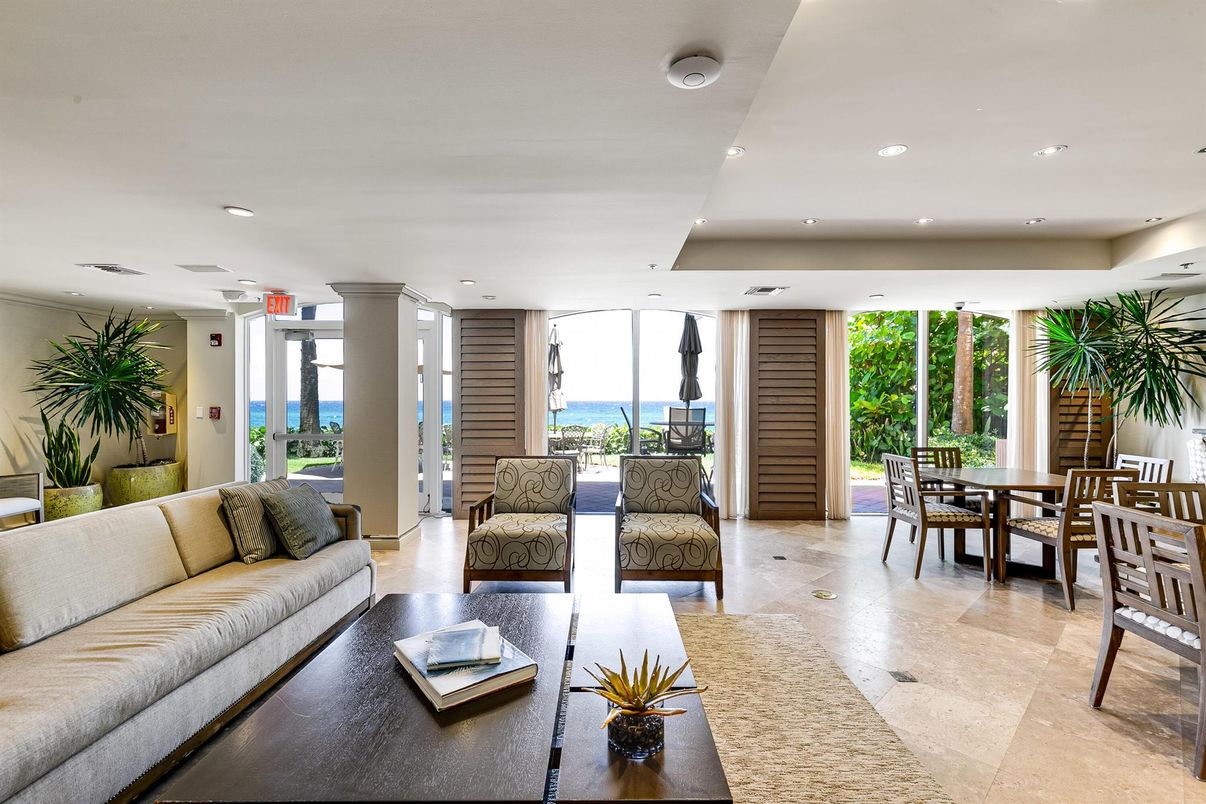 Dining room, Interior, Living room, Recessed Lighting, Water
