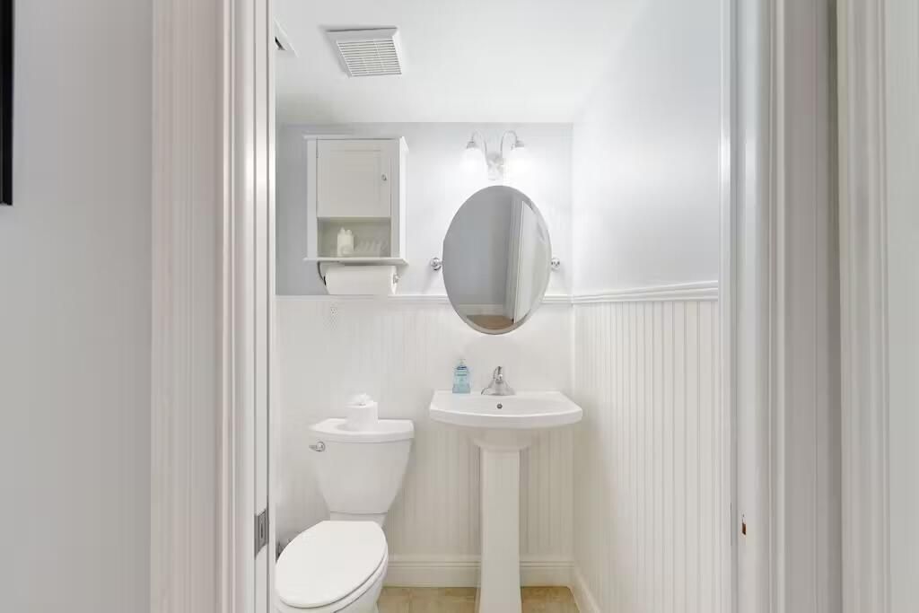 Bathroom, Interior