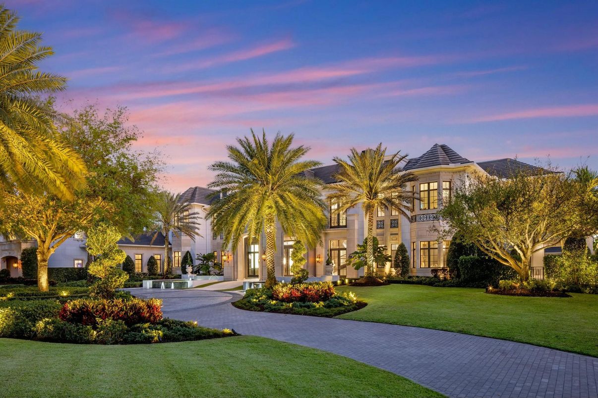 Backyard, Exterior, Facade, French Provincial